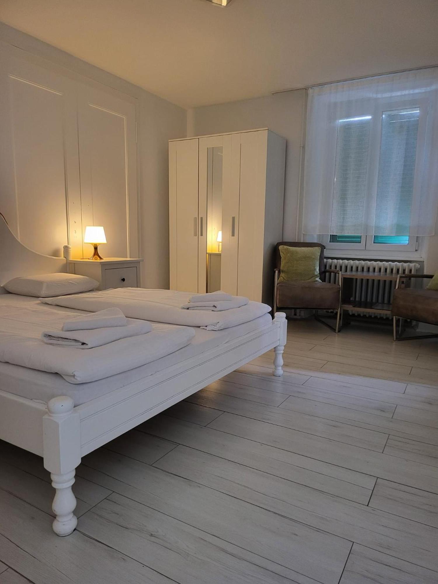 Bastis Central City Apartamento *